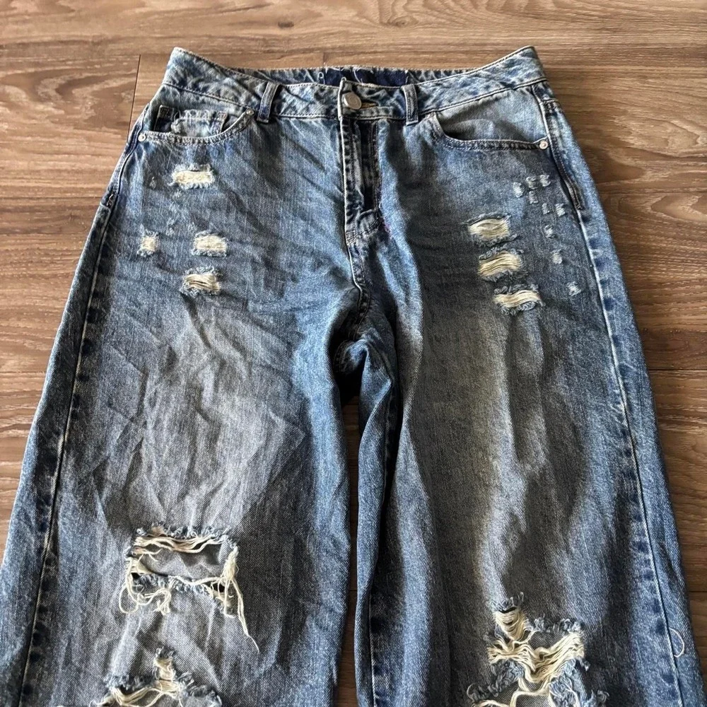 Vintage Y2K/2000s Baggy Distressed Loose For Denim Jeans! 28x32